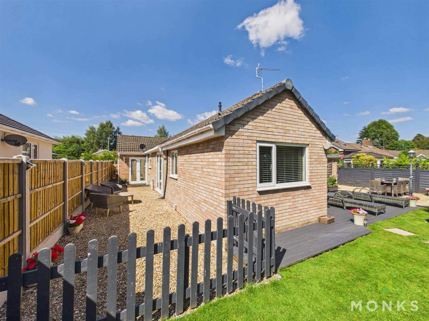 11 Hampton Close, Oswestry, SY11 1SL For Sale